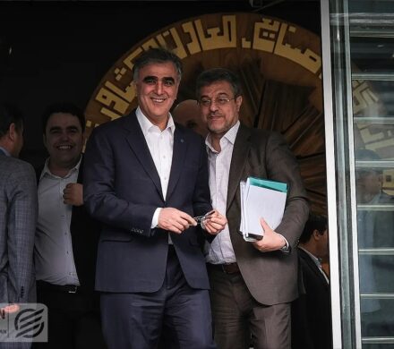 آقای فرزین؛ دلار ۱۲۰ هزار تومانی هم دیدیم/ طبقه ۱۶ بانک مرکزی در آستانه تغییر بزرگ؟ – تابناکدلار ۱۲۰ هزار تومانی و تغییرات بزرگ در بانک مرکزی؟